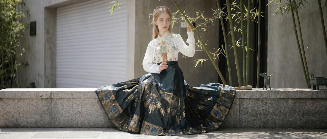 Summer Elegance: How to Style a Mamian Skirt for Everyday Wear