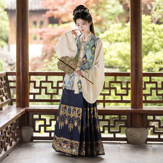Ming Dynasty Embroidered Hanfu 3-Piece Set